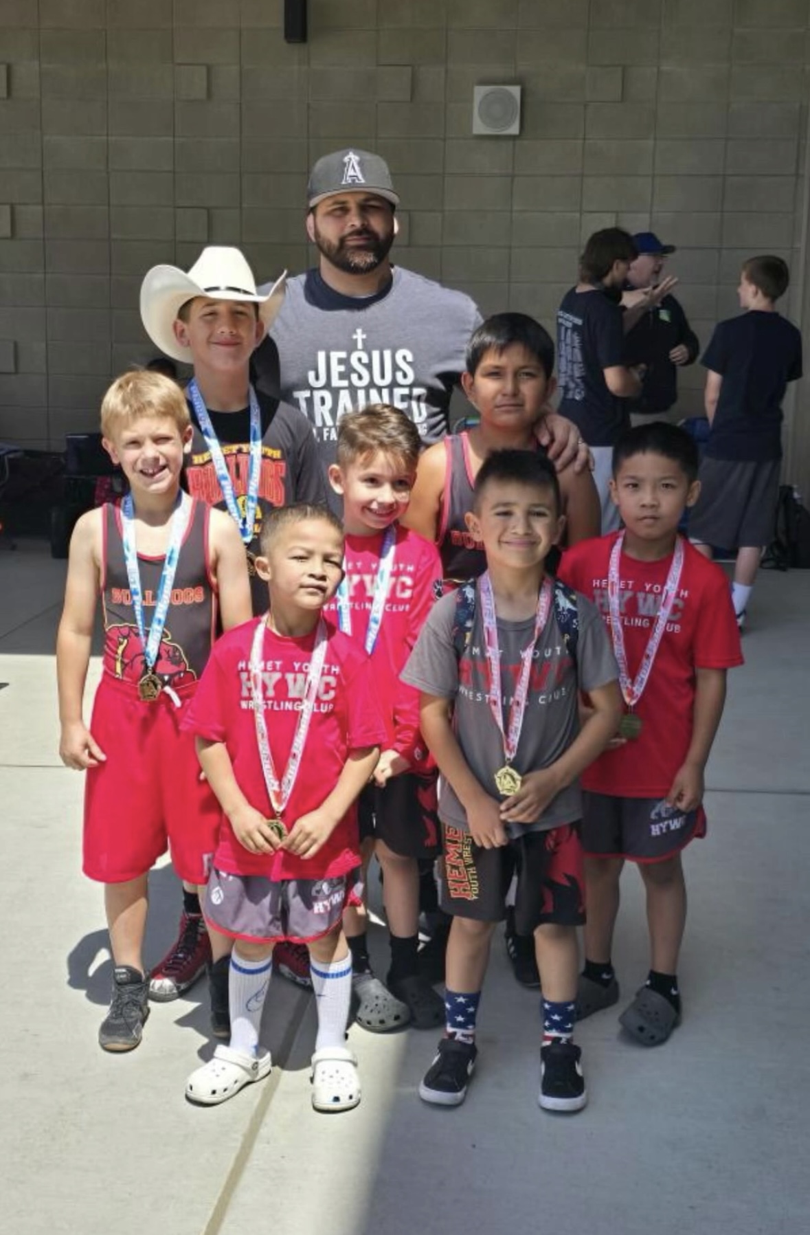 Hemet Youth Wrestling Club team and athletes